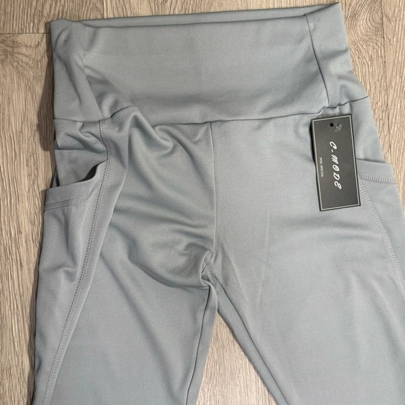 New Grey Leggings W/ Side Pockets Size S/M - Picture 7 of 7